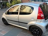 Occasion Peugeot 107 68 ch (50 kW) 2005 Gris Citadine