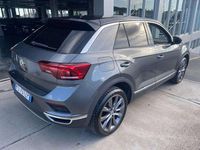 Usata VW T-Roc Advance 150 CV (110 kW) 2019 Grigio SUV