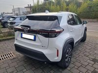 Usata Toyota Yaris Cross Trend 92 CV (67 kW) 2025 Platinum white metallizzato SUV