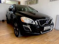 Usata Volvo XC60 Kinetic 163 CV (119 kW) 2011 Nero SUV