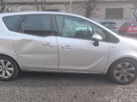Usata Opel Meriva 101 CV (74 kW) 2012 Grigio Monovolume