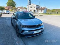 Usata Opel Mokka 131 CV (96 kW) 2025 Grigio SUV