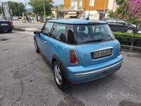 Usata Mini ONE 75 CV (55 kW) 2005 Blu Utilitaria