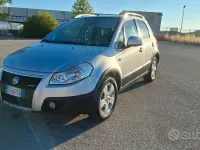 Usata Fiat Sedici Emotion 120 CV (88 kW) 2007 Grigio SUV