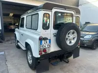 Usata Land Rover Defender S 122 CV (89 kW) 2004 Bianco Station wagon