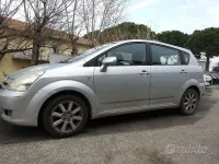 Usata Toyota Corolla Verso Sol 109 CV (80 kW) 2006 Grigio Monovolume