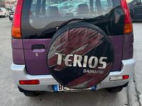 Usata Daihatsu Terios 83 CV (61 kW) 1999 Viola SUV