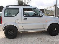 Usata Suzuki Jimny 85 CV (62 kW) 2011 Grigio SUV