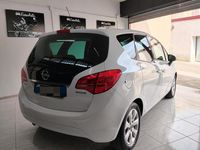 Usata Opel Meriva 95 CV (69 kW) 2011 Bianco Monovolume