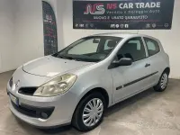 Usata Renault Clio II 85 CV (62 kW) 2006 Grigio Berlina
