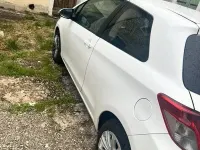 Usata Toyota Yaris 69 CV (50 kW) 2014 Bianco Utilitaria