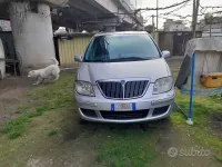 Usata Lancia Phedra 128 CV (94 kW) 2003 Grigio Monovolume