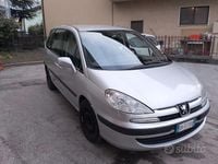 Usata Peugeot 807 2007 Grigio Monovolume