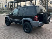 Usado Jeep Cherokee 163 CV (119 kW) 2006 Negro SUV