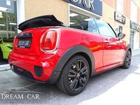 Käytetty Mini Cooper D 116 HP (85 kW) 2017 Punainen Viistoperä