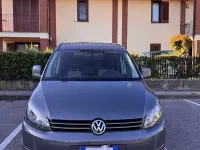 Käytetty VW Caddy 102 HP (75 kW) 2012 Tila-auto