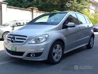 Usata Mercedes B180 Chrome 109 CV (80 kW) 2008 Grigio Monovolume