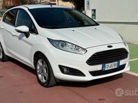 Usata Ford Fiesta Titanium 75 CV (55 kW) 2015 Bianco Berlina