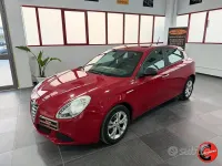 Usata Alfa Romeo Giulietta Distinctive 105 CV (77 kW) 2011 Rosso Utilitaria