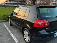 Usata VW Golf V 102 CV (75 kW) 2007 Nero Berlina