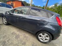 Usata Ford Fiesta Titanium 70 CV (51 kW) 2010 Grigio Utilitaria