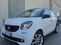 Usata Smart ForFour Prime 71 CV (52 kW) 2017 Bianco Utilitaria