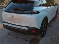 Usata Peugeot 2008 Allure 102 CV (75 kW) 2020 Bianco SUV
