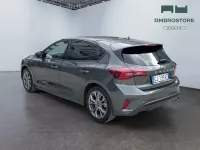Usata Ford Focus ST-Line 125 CV (91 kW) 2022 Magnetic grey Berlina
