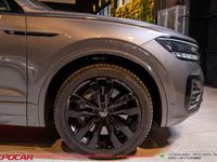 Usata VW Touareg R 462 CV (339 kW) 2023 Grigio SUV