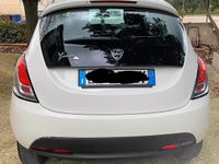 Usata Lancia Ypsilon 2014 Bianco Utilitaria