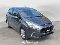 Usata Ford B-MAX Titanium 75 CV (55 kW) 2017 Grigio Monovolume