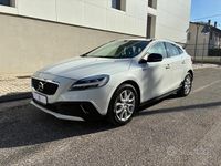Usata Volvo V40 CC 120 CV (88 kW) 2018 Bianco Station wagon