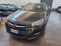 Usata Opel Astra 110 CV (80 kW) 2014 Nero Station wagon
