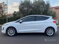 Usata Ford Fiesta Titanium 85 CV (62 kW) 2020 Bianco Utilitaria