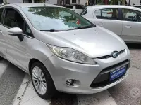 Usata Ford Fiesta 60 CV (44 kW) 2010 Grigio metallizzato Utilitaria