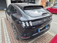Usata Ford Mustang Mach-E 275 kW (375 CV) 2021 Nero SUV