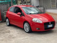 Usata Fiat Grande Punto 90 CV (66 kW) 2007 Rosso Utilitaria