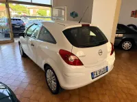 Usata Opel Corsavan 75 CV (55 kW) 2012 Bianco Utilitaria