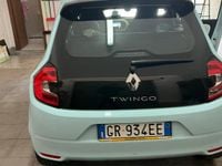 Usata Renault Twingo 65 CV (47 kW) 2024 Blu Utilitaria