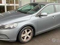Usata Volvo V40 Business Edition 120 CV (88 kW) 2017 Grigio Berlina