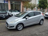 Usata Ford Fiesta Titanium 95 CV (69 kW) 2016 Grigio Berlina
