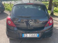 Usata Opel Corsa 85 CV (62 kW) 2010 Nero Utilitaria