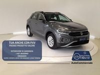 Usata VW T-Roc Life 150 CV (110 kW) 2024 Grigio scuro SUV