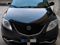 Usata Lancia Ypsilon Platinum 69 CV (50 kW) 2017 Nero Utilitaria