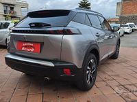 Usata Peugeot 2008 Allure 110 CV (80 kW) 2022 Grigio SUV