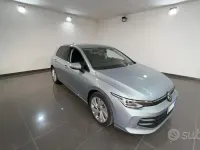 Usata VW Golf VIII 150 CV (110 kW) 2024 Grigio Berlina