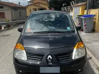 Usata Renault Modus 68 CV (50 kW) 2005 Nero Monovolume