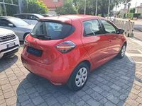 Usata Renault Zoe Life 80 kW (109 CV) 2022 Rosso Utilitaria