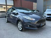 Usata Ford Fiesta Titanium 75 CV (55 kW) 2014 Blu/azzurro Utilitaria