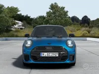 Nuova Mini John Cooper Works 204 CV (150 kW) 2026 Icy sunshine blue Utilitaria
